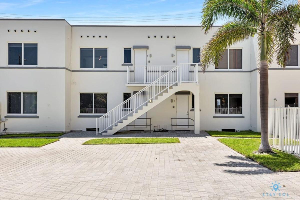 Free Parking, Bay View, Pool, Step To Beach Голливуд Экстерьер фото