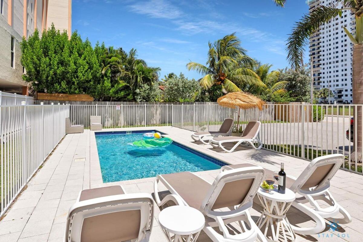 Free Parking, Bay View, Pool, Step To Beach Голливуд Экстерьер фото